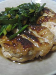 鶏もも肉とにらの付け焼き-レシピのメイン写真