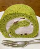 しっとりフワフワ抹茶ロールケーキ