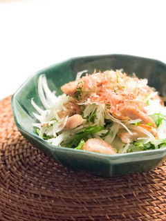 薬味が主役!豚トロと薬味のごちそうサラダ-レシピのメイン写真