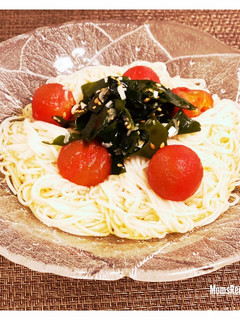 トマトとごま油香るわかめそうめん-レシピのメイン写真