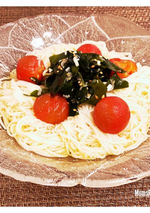 トマトとごま油香るわかめそうめん-レシピのメイン写真