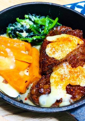 チーズヒレステーキとクリームスピナッチ-レシピのメイン写真