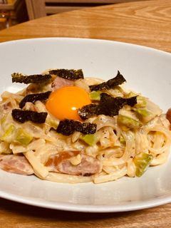 アボカド豆乳カルボナーラうどん-レシピのメイン写真