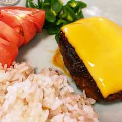 รูปของ 基本のふっくらハンバーグ