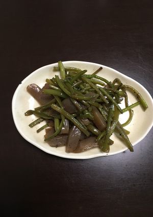 芋づるとこんにゃくの煮物-レシピのメイン写真
