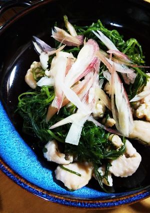 おかひじきと鶏皮の青じそドレッシング和え-レシピのメイン写真