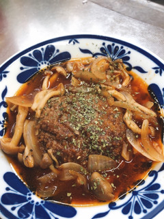 市販のたねで作る煮込みハンバーグ-レシピのメイン写真