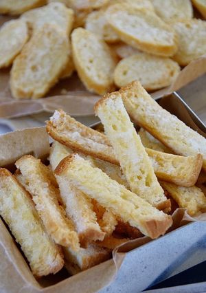 カリッカリ♪食パンラスク-レシピのメイン写真