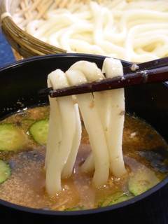 サバ缶を使った冷や汁うどん-レシピのメイン写真