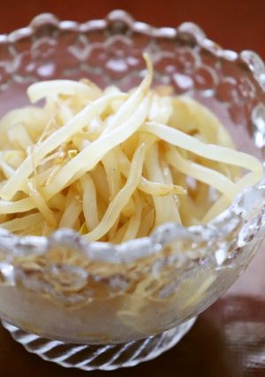 味噌と柚子胡椒風味♪レンジもやしでナムル-レシピのメイン写真