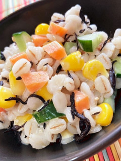 食感が楽しい押し麦サラダ 作り置き-レシピのメイン写真
