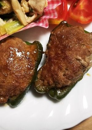 鮮やかピーマンの肉詰め♪-レシピのメイン写真