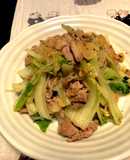 ご飯に合う白滝と白菜のにんにく炒め