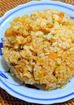 ちくわ入り野菜たっぷりチャーハン-レシピのメイン写真