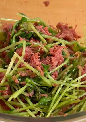 【超簡単】豆苗とコンビーフ和え-レシピのメイン写真