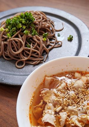 簡単ピリ辛豚しゃぶつけ蕎麦-レシピのメイン写真