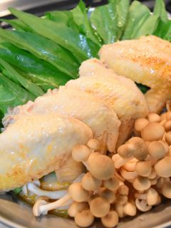 手羽先と空心菜のレッドカレー鍋-レシピのメイン写真