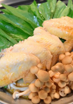 手羽先と空心菜のレッドカレー鍋-レシピのメイン写真