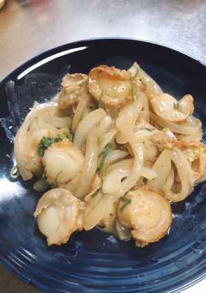 ホタテと玉ねぎねオイマヨ炒め-レシピのメイン写真
