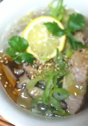 鶏手羽中と茸の汁ビーフン-レシピのメイン写真