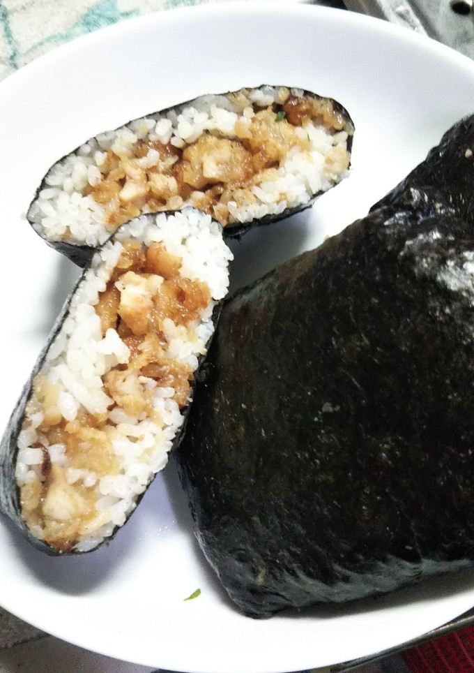 冷凍から揚げで天むす風おにぎらず-レシピのメイン写真