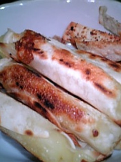 おつまみに♪餃子の皮でヘルシーチーズ焼き-レシピのメイン写真