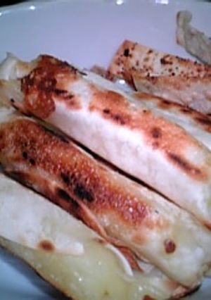おつまみに♪餃子の皮でヘルシーチーズ焼き-レシピのメイン写真