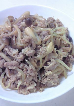 豚肉としめじのオイ醤炒め。-レシピのメイン写真