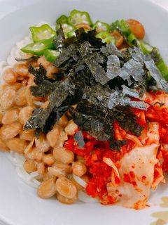 暑い夏に!納豆とオクラのネバネバ素麺-レシピのメイン写真