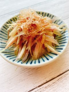 簡単!絶品おつまみ☆みょうがのごま油和え-レシピのメイン写真