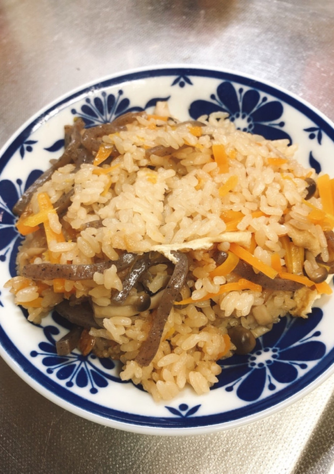 にんじんとしめじの炊き込みご飯-レシピのメイン写真