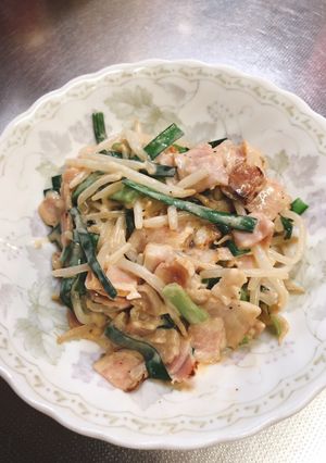 ベーコンとニラモヤシのめんつゆマヨ炒め-レシピのメイン写真