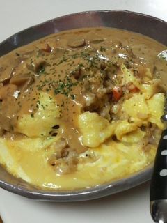 カレーソースで♪カフェ風カレーオムライス-レシピのメイン写真
