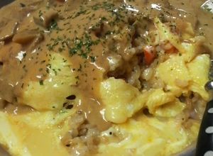 カレーソースで♪カフェ風カレーオムライス-レシピのメイン写真
