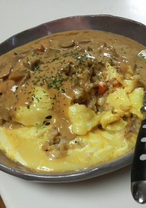 カレーソースで♪カフェ風カレーオムライス-レシピのメイン写真