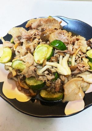豚肉と胡瓜ときのこの中華風炒め-レシピのメイン写真