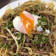 台湾拉麺の素でもやしとひき肉の焼きそば