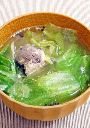 さば缶とレタスのみそ汁-レシピのメイン写真