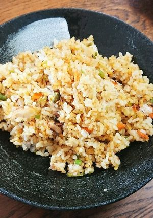 サバのカレー風味彩りチャーハン-レシピのメイン写真