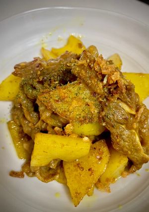 牛肉とジャガイモの焼肉カレー炒め-レシピのメイン写真