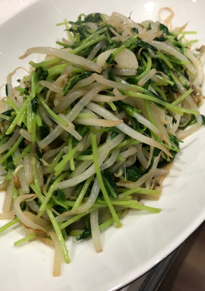 メチャ簡単☆豆苗ともやしの中華炒め-レシピのメイン写真