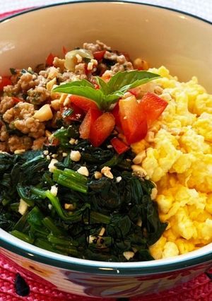 ガパオ風三色そぼろのスタミナ丼-レシピのメイン写真