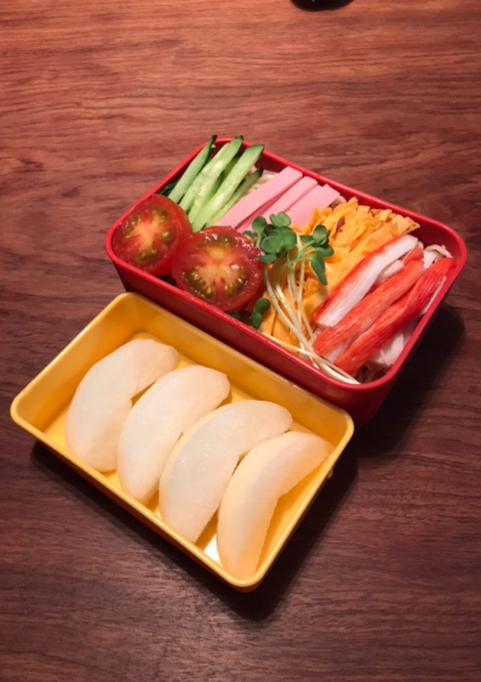 お弁当・・・121冷やし中華と梨-レシピのメイン写真