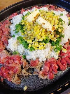 ホットプレートで、焼肉チャーハン-レシピのメイン写真