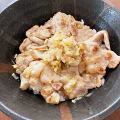 รูปของ 簡単めちゃうま☆ネギ塩豚バラ丼