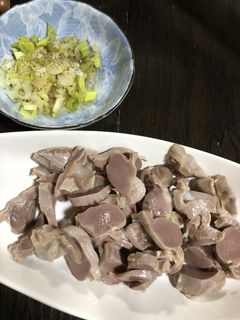 砂肝をゴマ油塩で食べる-レシピのメイン写真
