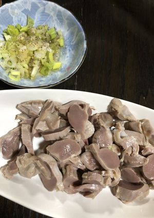 砂肝をゴマ油塩で食べる-レシピのメイン写真