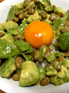 覚書:アボカド納豆丼-レシピのメイン写真