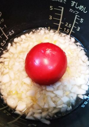 トマト丸ごと炊き込みご飯-レシピのメイン写真