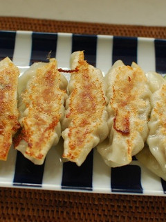 ピーマン大量消費☆チンジャオロース餃子-レシピのメイン写真